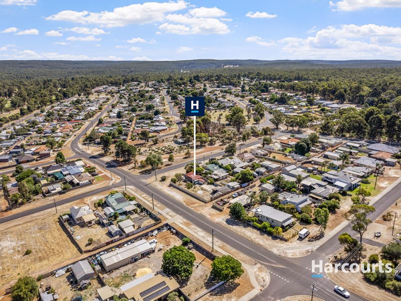 34 Bunbury Street, Collie