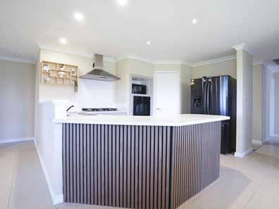 34 Farmaner Parkway, Ellenbrook WA 6069
