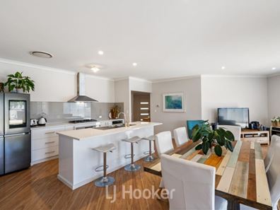15 Garrigue Gardens, Yalyalup WA 6280