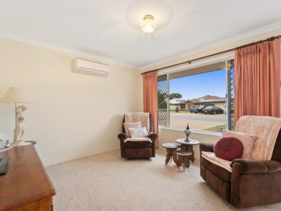7/28 Dress Circle, Warnbro WA 6169