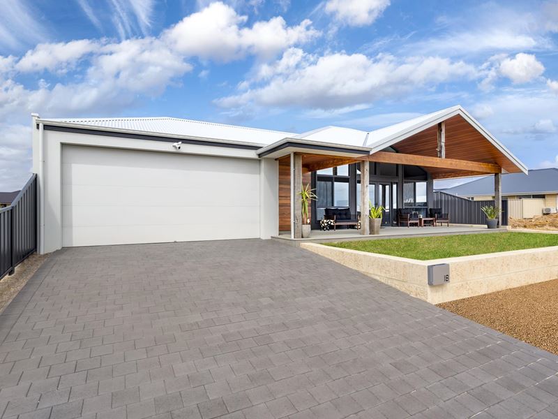 18 Driftwood Road, Sunset Beach WA 6530
