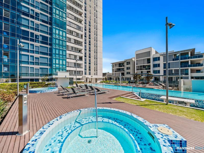 5/2 Moreau Parade, East Perth