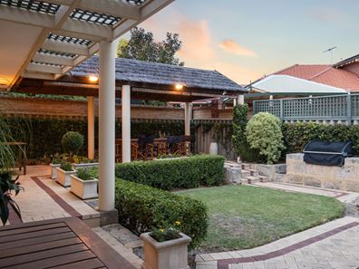 10 Anembo Close, Duncraig WA 6023