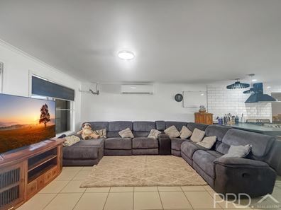 33 Padbury Way, Bulgarra WA 6714