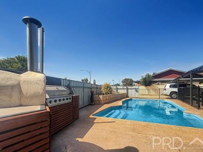 33 Padbury Way, Bulgarra WA 6714