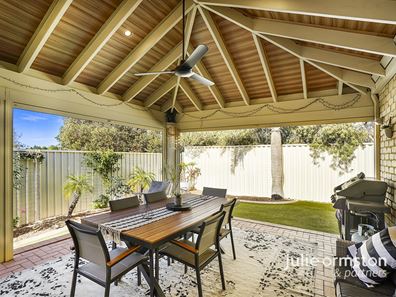 34 Goldfinch Loop, Woodvale WA 6026