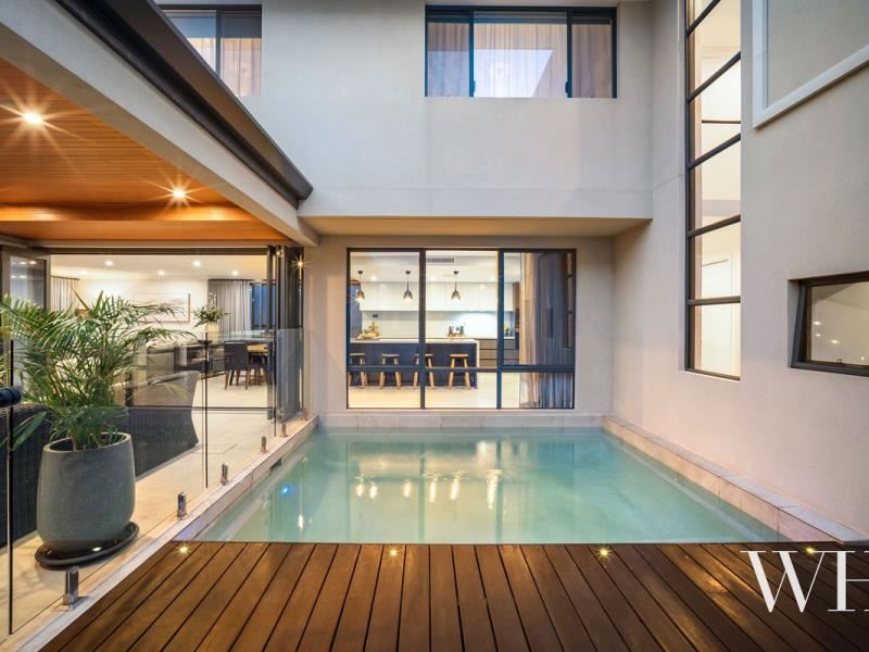 6 Wanstead Street, North Coogee WA 6163