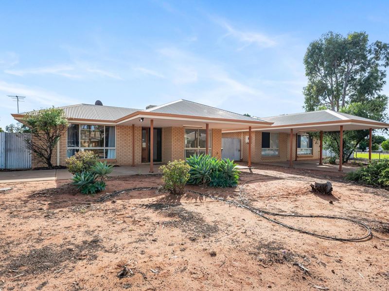 14A Rainsford Loop, Boulder WA 6432