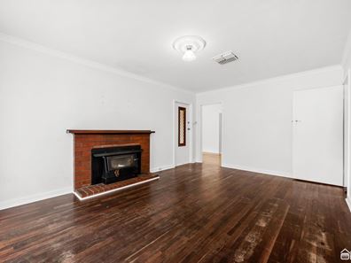19 Sixth Road, Armadale WA 6112