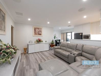 26 Olivedale Road, Madeley WA 6065