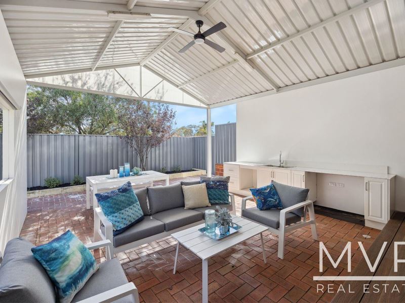 2 Hargreaves Road, Coolbellup WA 6163