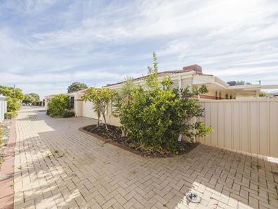 3/268 Flinders Street, Nollamara WA 6061