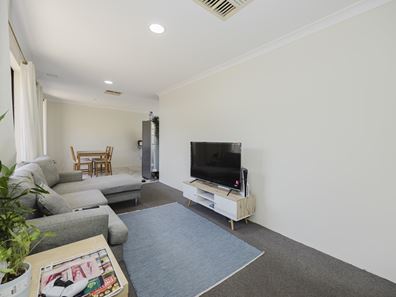 3/268 Flinders Street, Nollamara WA 6061