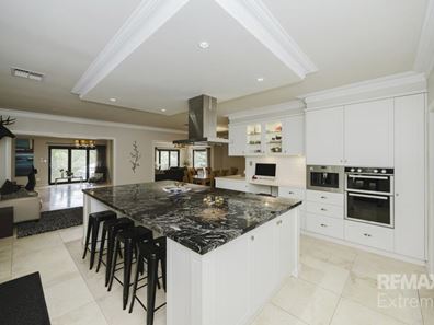 40 Kalamunda Road, Kalamunda WA 6076