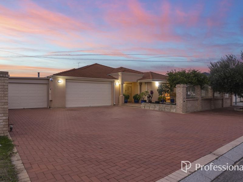 4 Siderno Rise, Hocking WA 6065