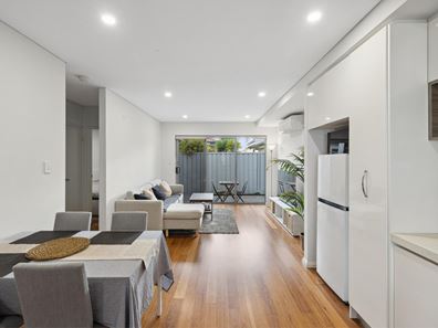 3/102 Birdwood Street, Innaloo WA 6018