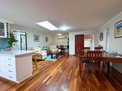 11 Jones Way, Abbey WA 6280