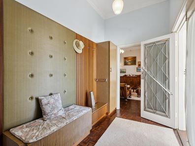 33 Walpole Street, St James WA 6102