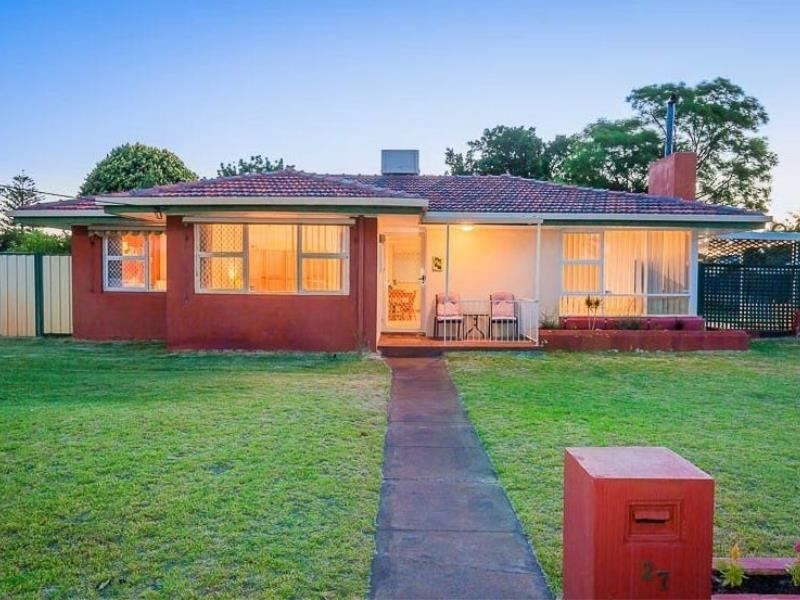 27 Cranwell Street, Thornlie WA 6108