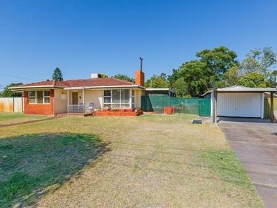 27 Cranwell Street, Thornlie WA 6108