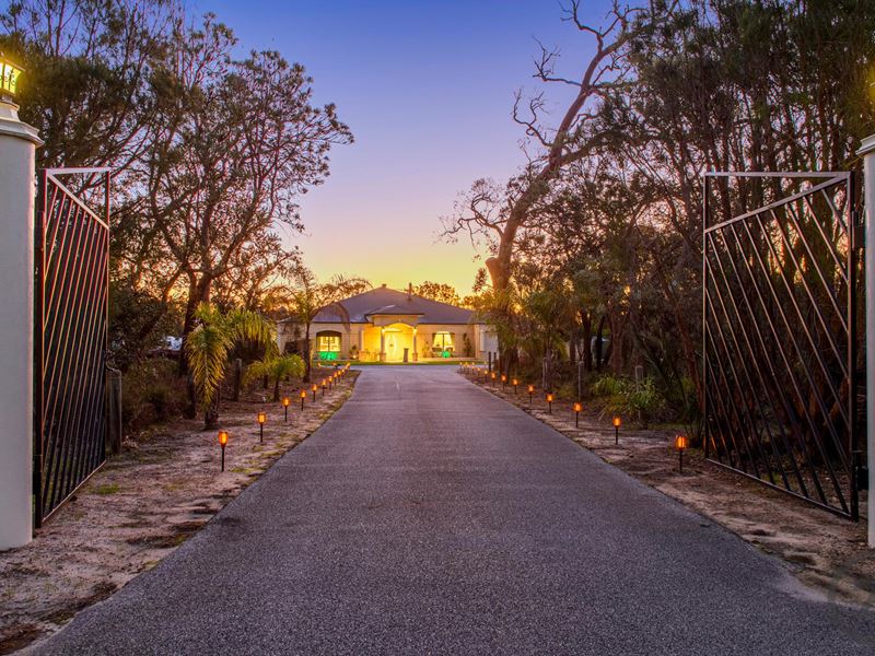 16 Shipsey Place, Wellard WA 6170