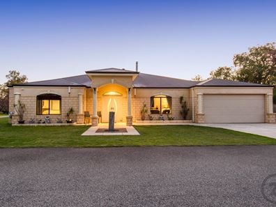 16 Shipsey Place, Wellard WA 6170