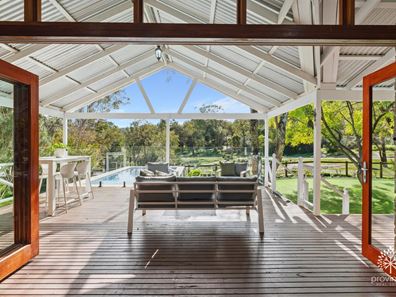 18 Oakleigh Road, Darlington WA 6070