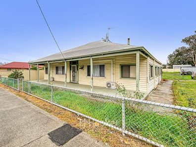 31 & 33 Throssell Street, Collie WA 6225