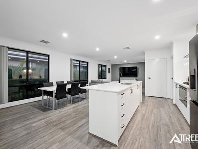 10 Dartmoor Street, Forrestdale WA 6112