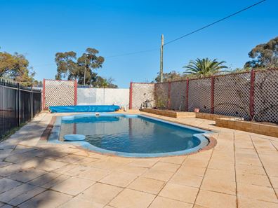 74 Ward Street, Lamington WA 6430