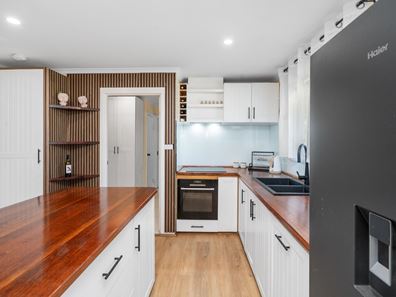 12 Cullinga Street, Hamel WA 6215