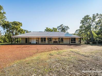 230 Holstein Loop, Lower Chittering WA 6084
