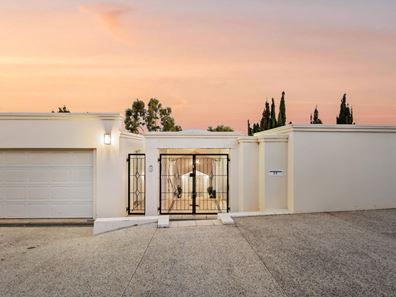 8A Jutland Parade, Dalkeith WA 6009