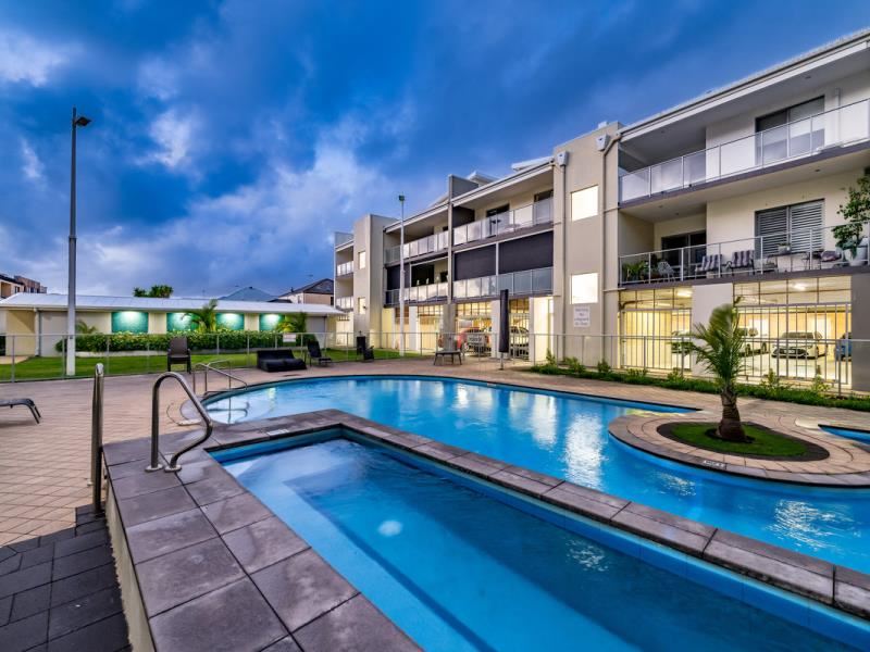 2/88 Lakeside Drive, Joondalup WA 6027