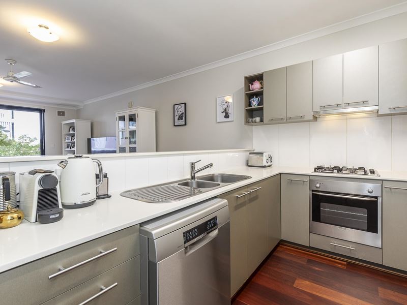 3/10 Marina Drive, Ascot WA 6104