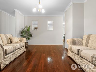 6 Flowergum Way, South Lake WA 6164