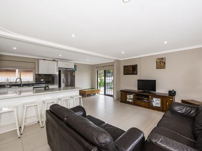 2 Penryn Street, Kewdale WA 6105