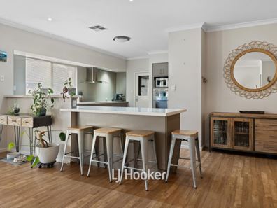 18 Hudson Place, West Busselton WA 6280