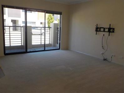 8 Eveleigh Boulevard, Clarkson WA 6030