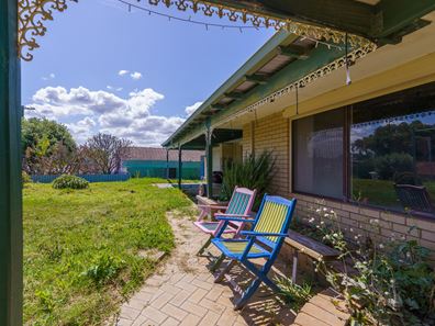 4 Hartland Place, Yanchep WA 6035