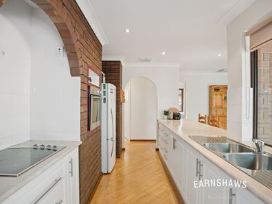 4 Tillbrook Street, Glen Forrest WA 6071
