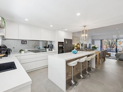 14/1 Roydhouse Street, Subiaco WA 6008