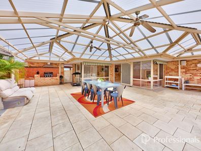 12 Rockdale Pass, Landsdale WA 6065
