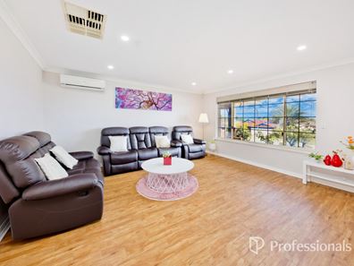 12 Rockdale Pass, Landsdale WA 6065