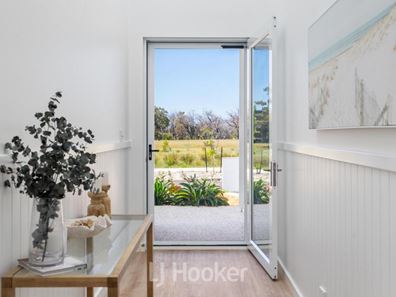 22 Robertson Drive, Dunsborough WA 6281