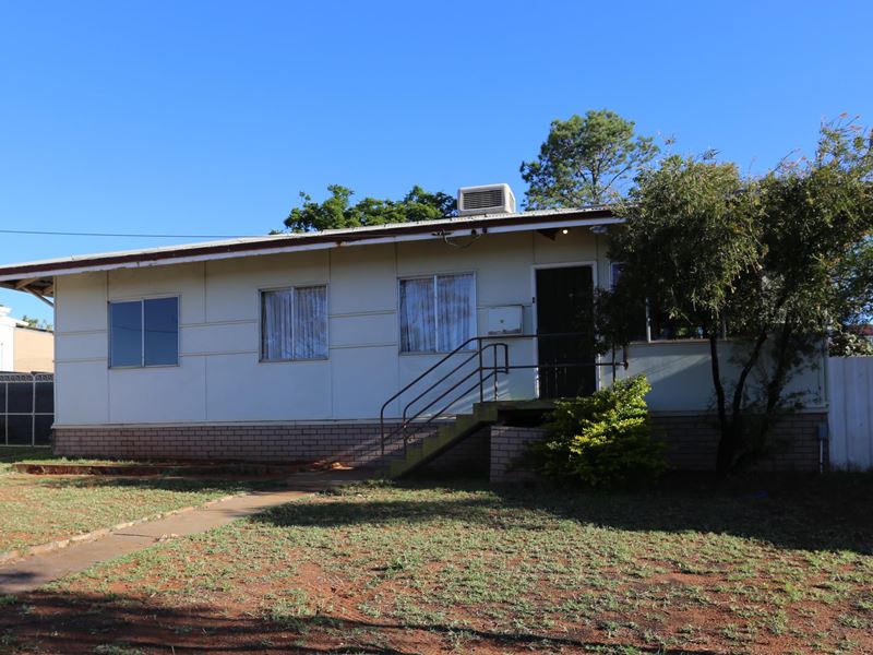 14 New Clayton Street, Kambalda East WA 6442