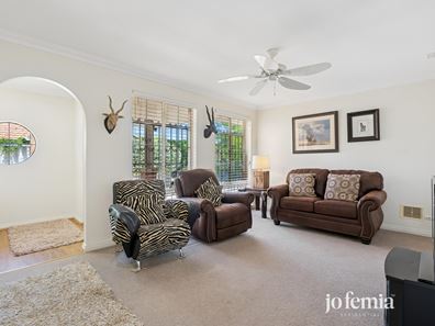 11B Newcomen Road, Stirling WA 6021