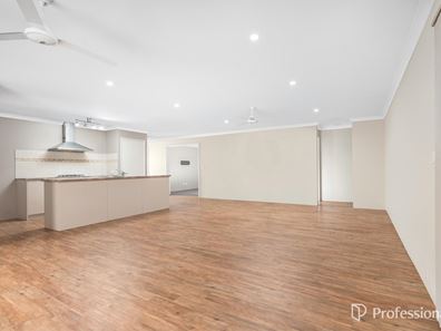 7 Andrew Lane, Waggrakine WA 6530