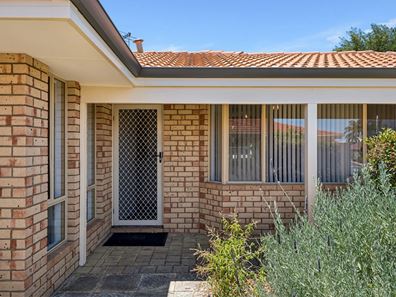 16B Kearsley Rise, Murdoch WA 6150