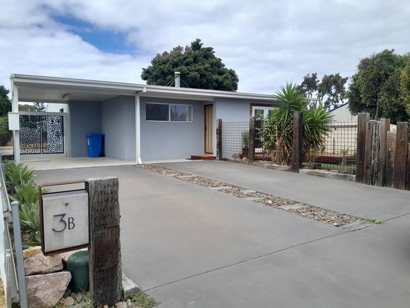 3B Whitegum Avenue, Castletown